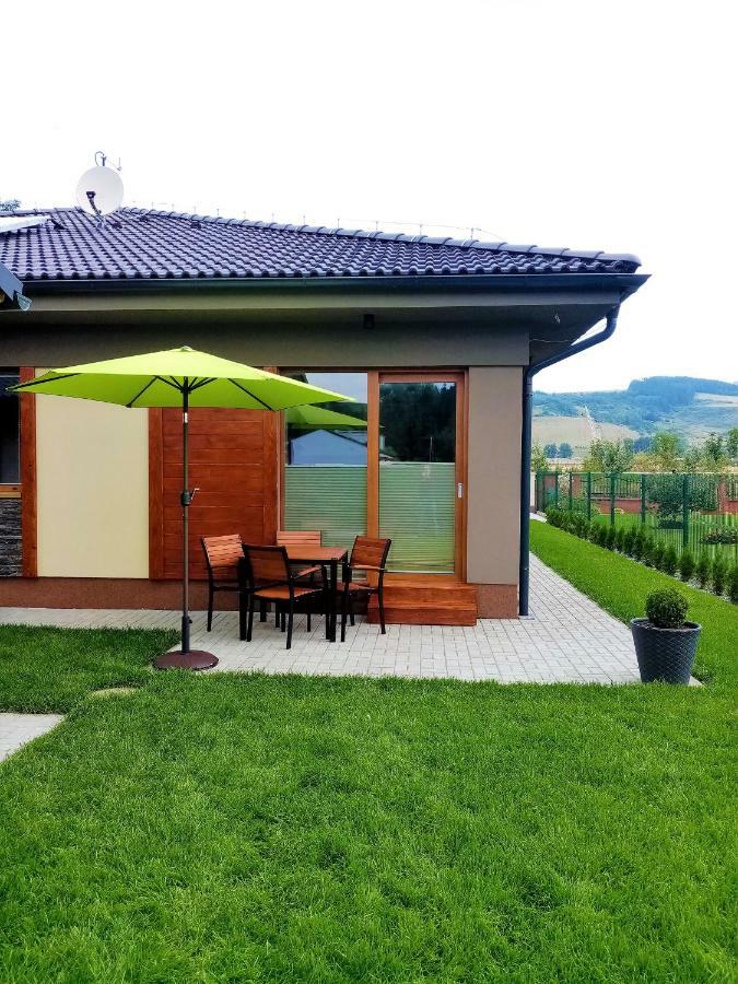 Appartamento Elejan Bešeňová Esterno foto